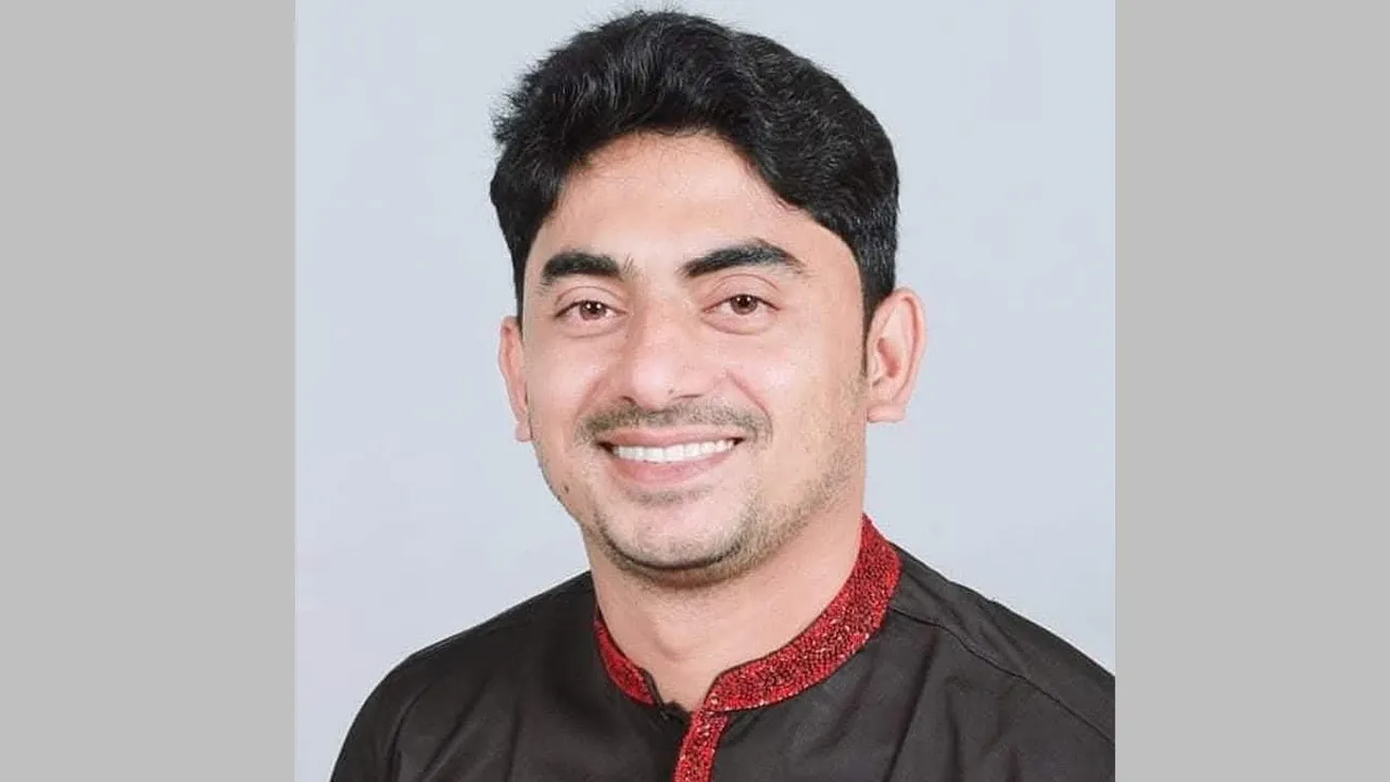 হত্যা মামলার আসামি সাবেক পৌর কমিশনার বাছির বিমানবন্দরে গ্রেফতার