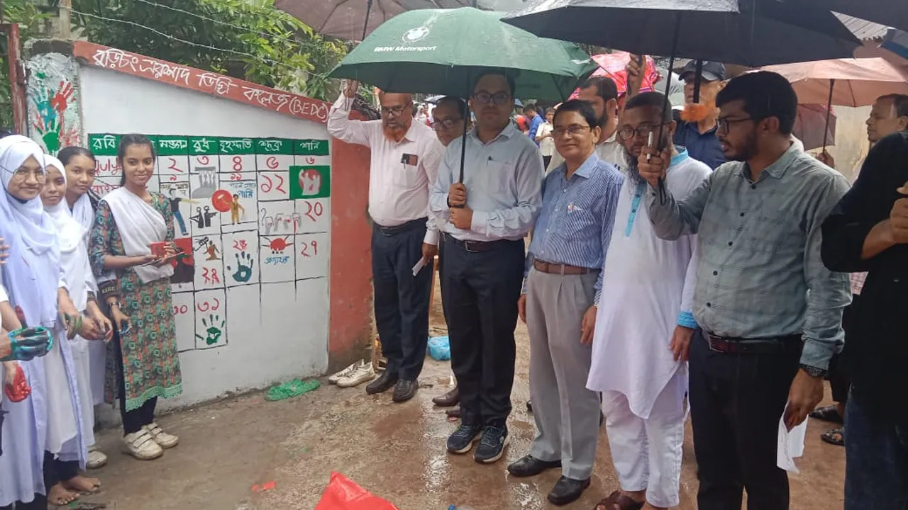 বুড়িচংয়ে শহীদদের স্মরণে গ্রাফিতি ও চিত্রাঙ্কন প্রতিযোগিতা