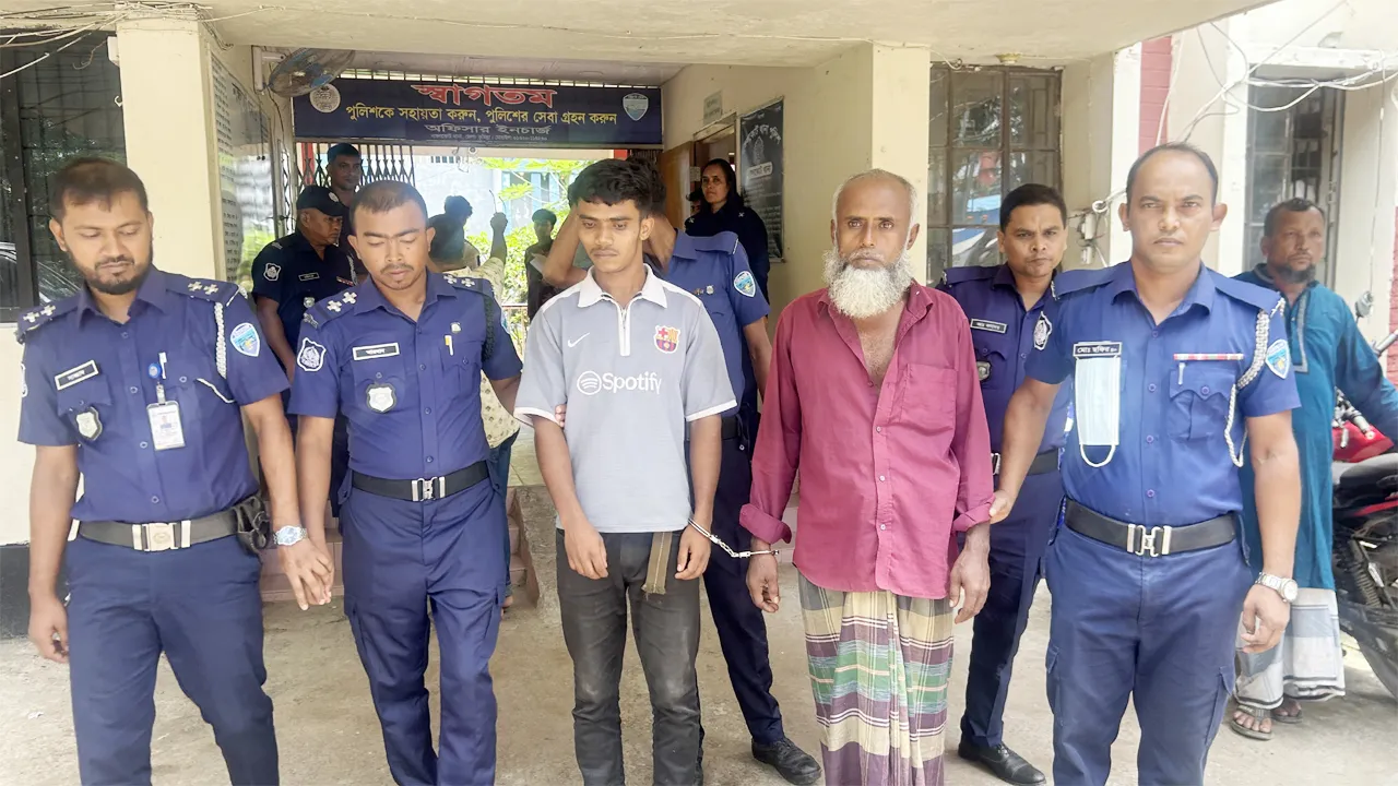 নাঙ্গলকোটে রিকশাচালক কাদের হত্যার রহস্য উদ্ঘাটন, বাবা-মা-ভাই গ্রেফতার