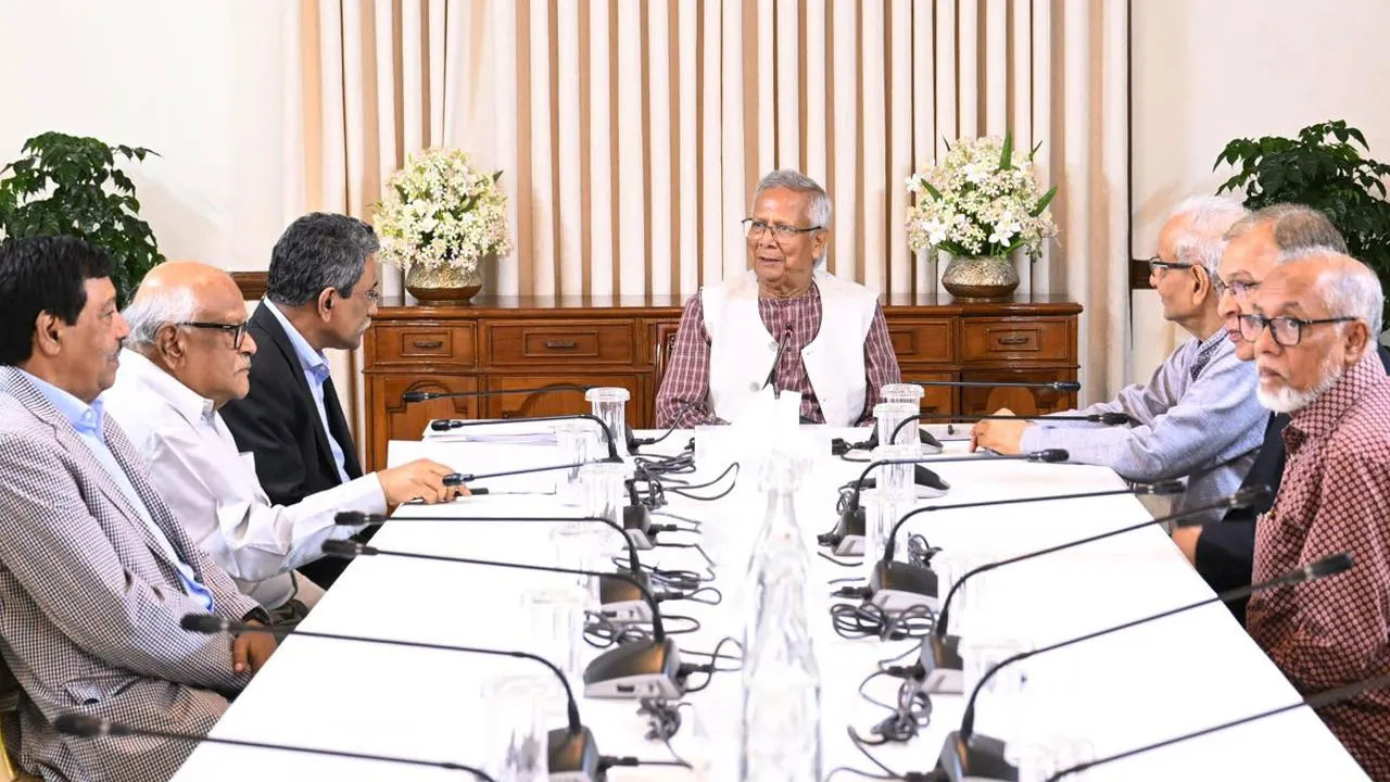 জুনে রাজনৈতিক দলগুলোর সাথে ঐকমত্য কমিশনের দ্বিতীয় দফায় আলোচনা