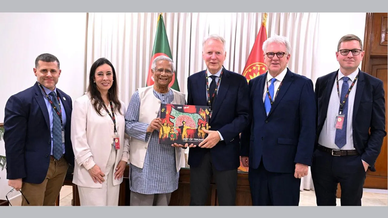 প্রধান উপদেষ্টার সাথে আইআরআই’র নির্বাচনী পর্যবেক্ষক দলের সৌজন্য সাক্ষাৎ