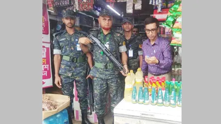 কক্সবাজারে ভোক্তা অধিদফতরের অভিযানে ২ প্রতিষ্ঠানকে জরিমানা