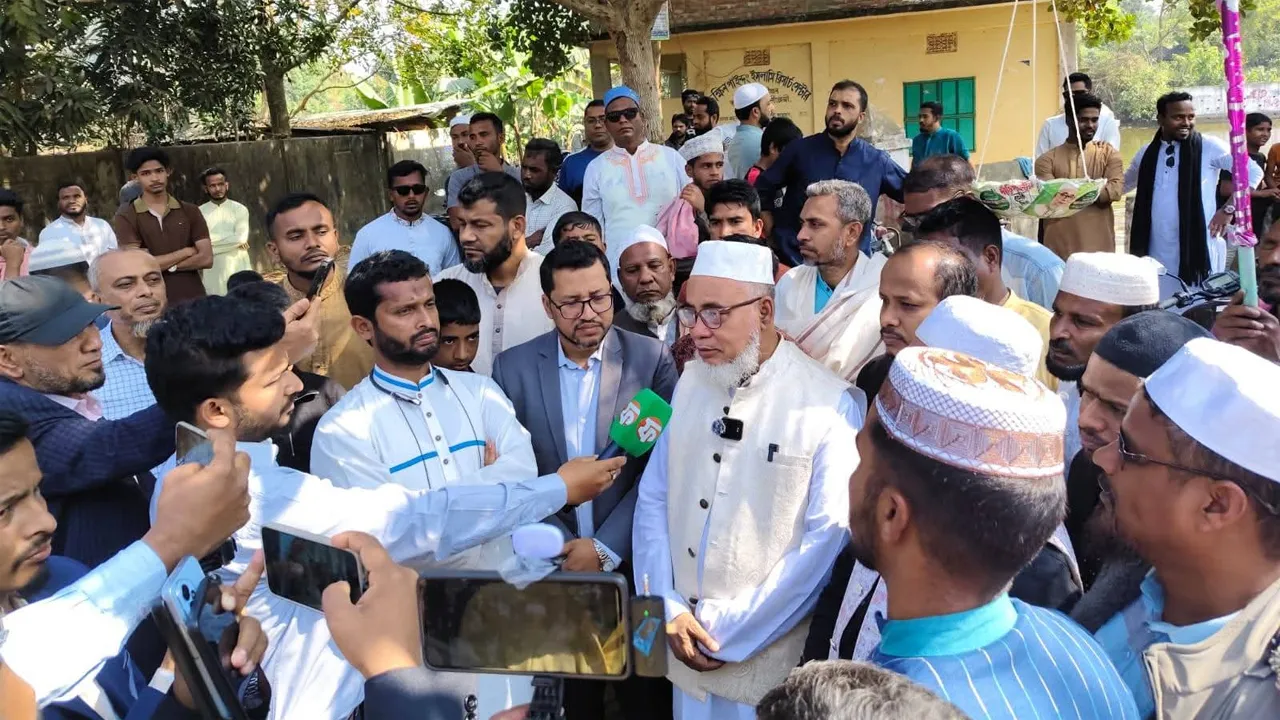 চট্টগ্রামে দাঁড়িপাল্লা ও হ্যাঁ ভোটের প্রচারণায় সরব জামায়াতের প্রার্থীরা
