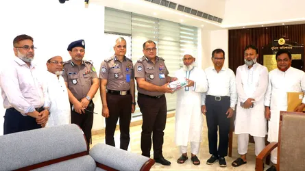 সিএমপি কমিশনারের সাথে নগর জামায়াত আমিরের সৌজন্য সাক্ষাৎ