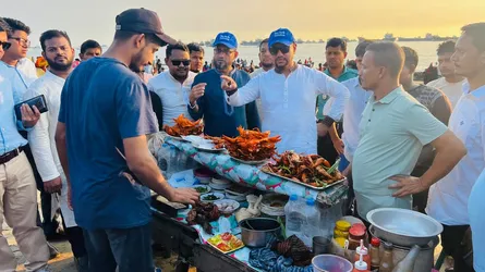 পতেঙ্গা সমুদ্র সৈকতে অবৈধ দখলদারদের বিরুদ্ধে আইনি ব্যবস্থা নেয়া হবে