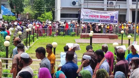 কুমিল্লায় ৮২৭ পরিবারের মাঝে কোরবানির গোশত বিতরণ