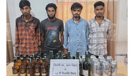 নাঙ্গলকোটে বিদেশি মদ ও গাঁজাসহ আটক ৭