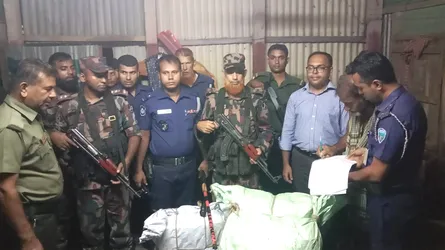 কুমিল্লায় ২ লাখ টাকার ভারতীয় পণ্য জব্দ