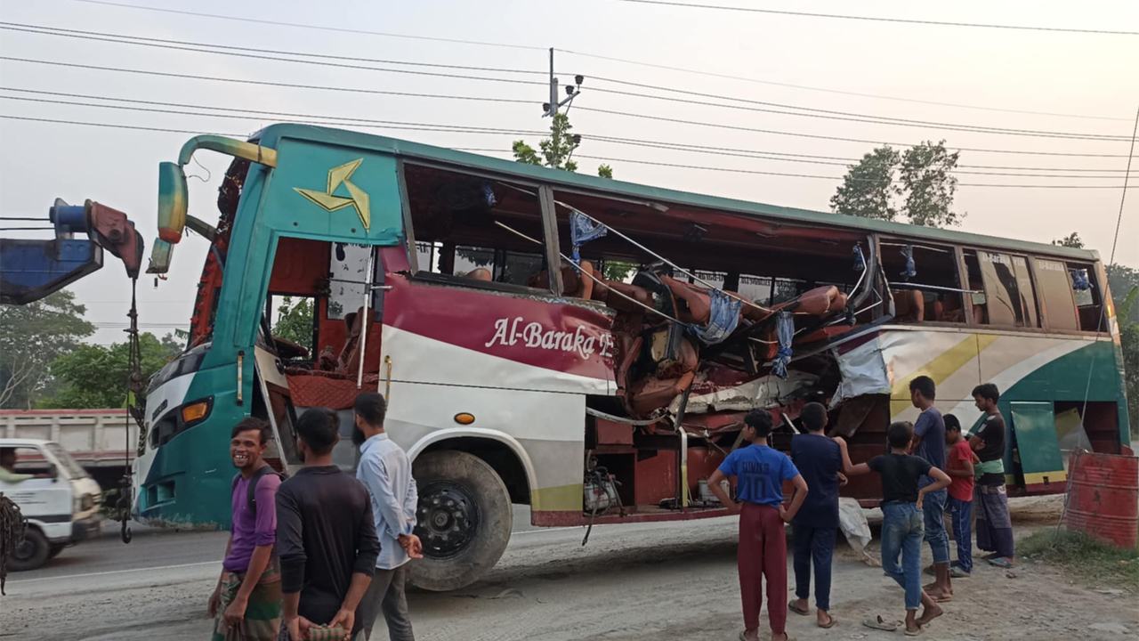 Cumilla bus