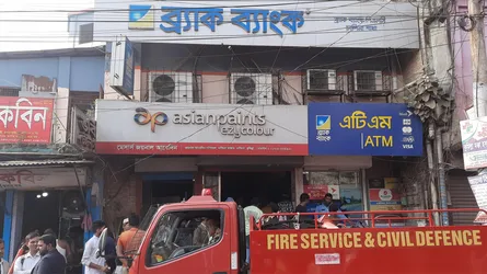 চান্দিনা ব্র্যাক ব্যাংকে আগুন; কার্যক্রম বন্ধ