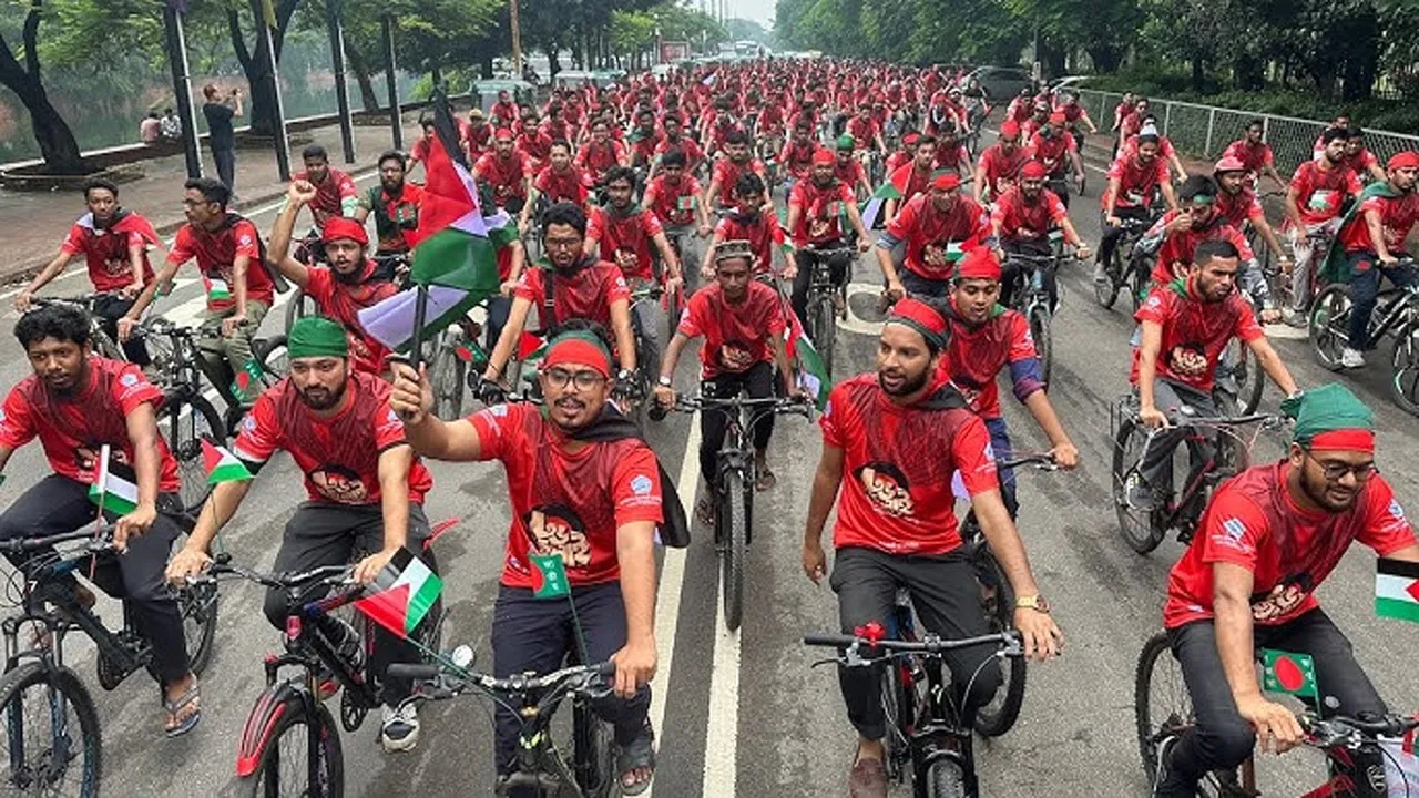 গণভবন অভিমুখে শিবিরের সাইকেল র‍্যালি