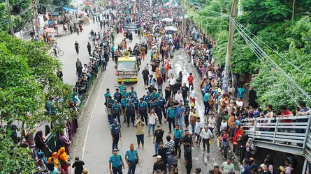 কঠোর নিরাপত্তায় রাজধানীতে তাজিয়া মিছিল অনুষ্ঠিত