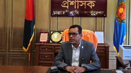 টানা ৪৩ দিন পর নগর ভবনে ফিরলেন প্রশাসক