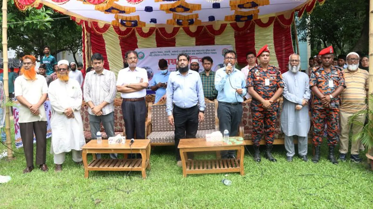 দুর্যোগকালীন পরিস্থিতিতে আতঙ্ক নয়, দ্রুত ও যথাযথ পদক্ষেপই জীবন বাঁচাতে পারে : ডুয়েট ভিসি