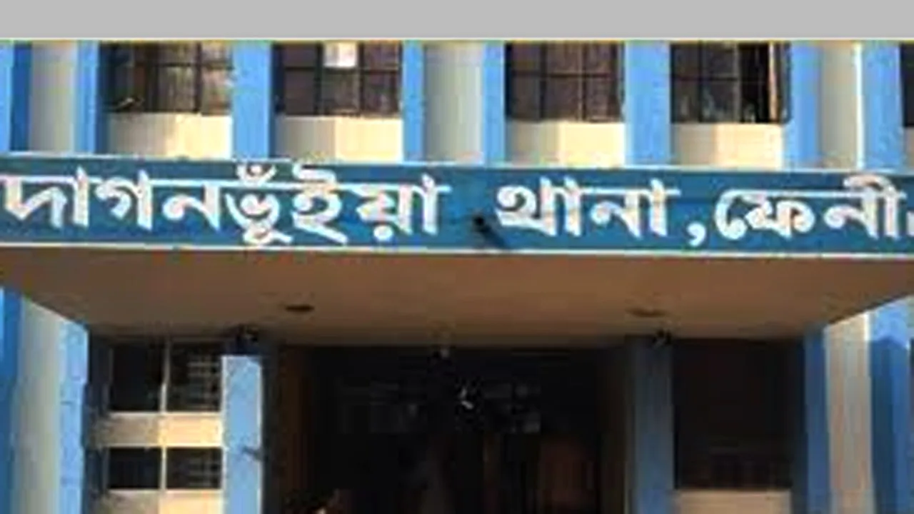 ফেনীতে পরিবেশ মন্ত্রীর হটলাইন: চাঁদাবাজির অভিযোগে গ্রেফতার ১