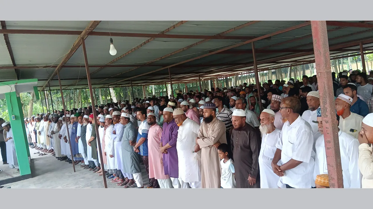 দর্শনায় জামায়াত নেত্রীর জানাজা ও দাফন সম্পন্ন