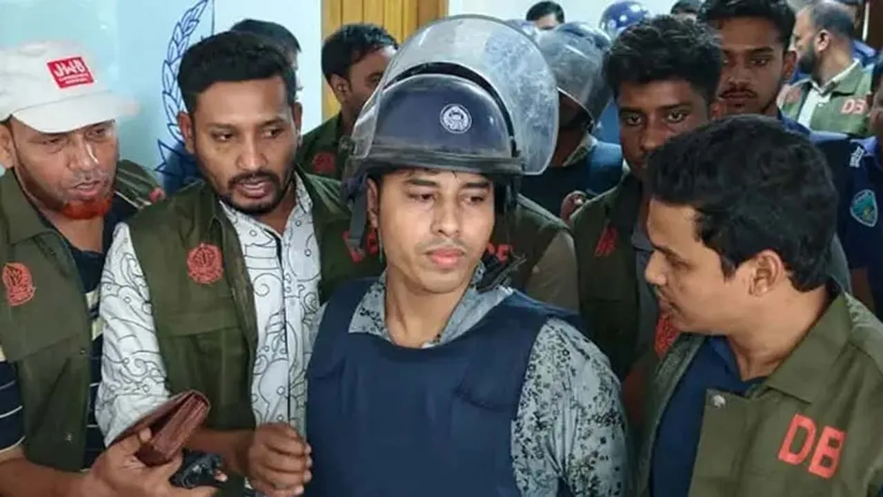 চট্টগ্রামের শীর্ষ সন্ত্রাসী ডেভিড ইমন ৫ দিনের রিমান্ডে