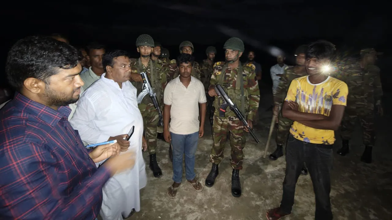 দেবীগঞ্জে অবৈধভাবে বালু উত্তোলন করায় ২ লাখ টাকা জরিমানা