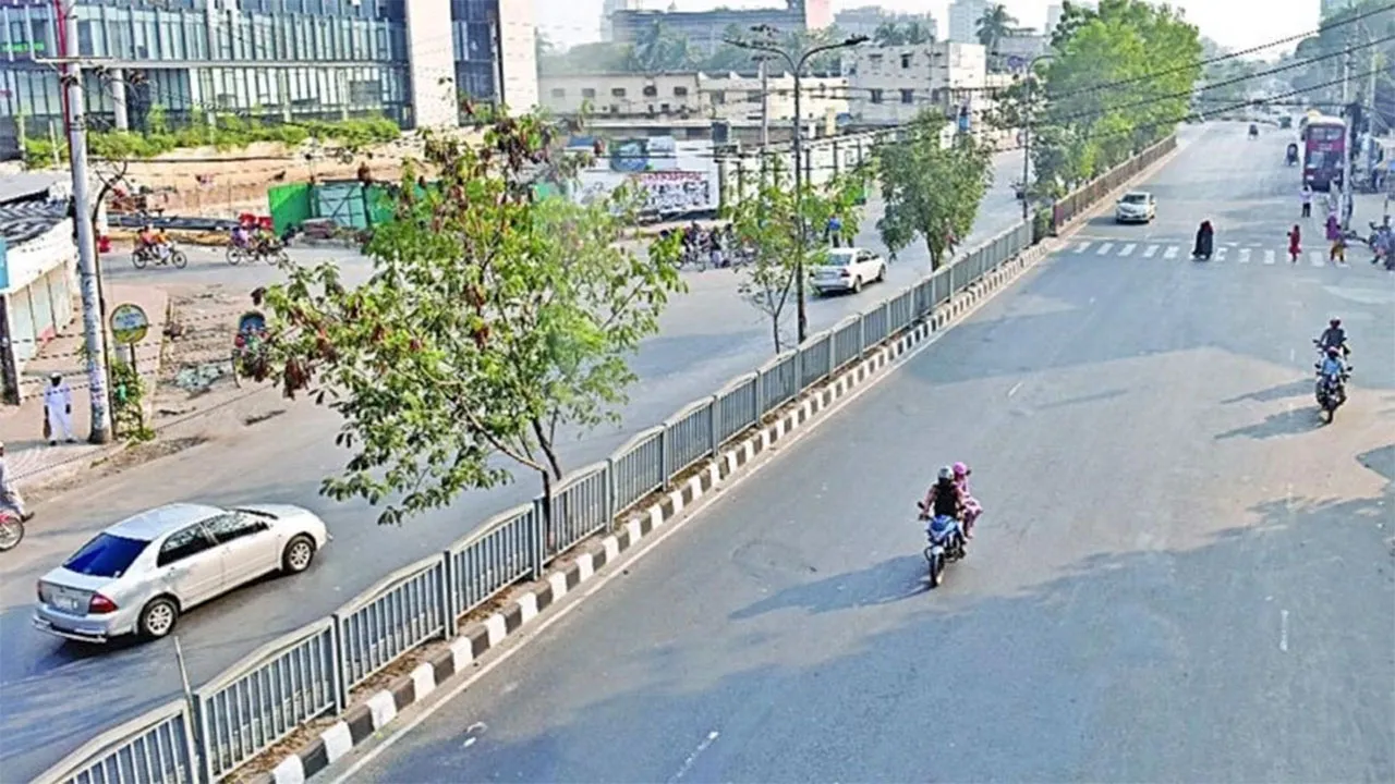 পূর্বাভাস থাকলেও বৃষ্টি হয়নি, স্বস্তিতে নগরবাসী আজ