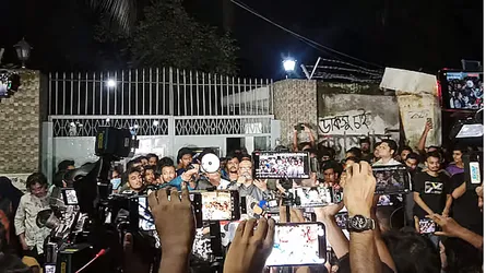 ঢাবির হলে ছাত্র রাজনীতি নিষিদ্ধ : বিতর্ক, প্রতিক্রিয়া ও ভবিষ্যৎ প্রভাব