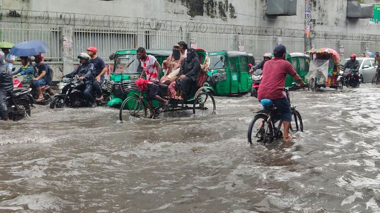 Dhaka-records-97-mm-rainfall-in-24-hours