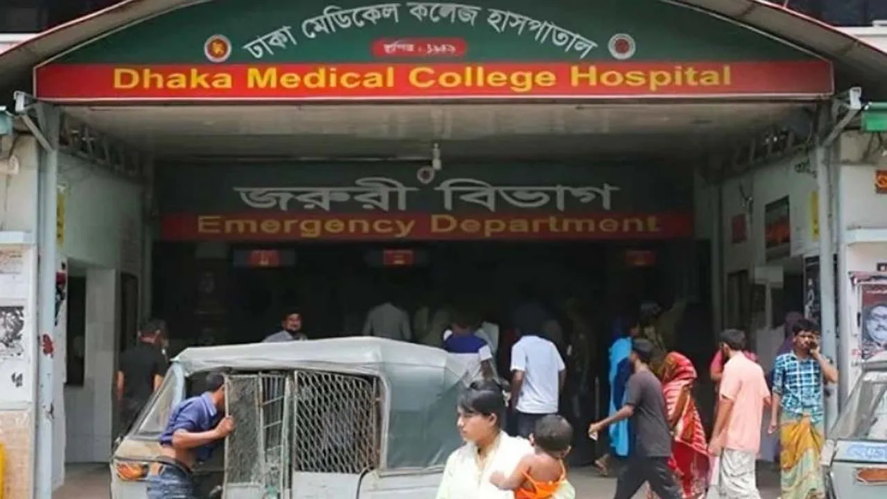 বনানীতে একই পরিবারের ৩ জনকে কুপিয়ে আহত