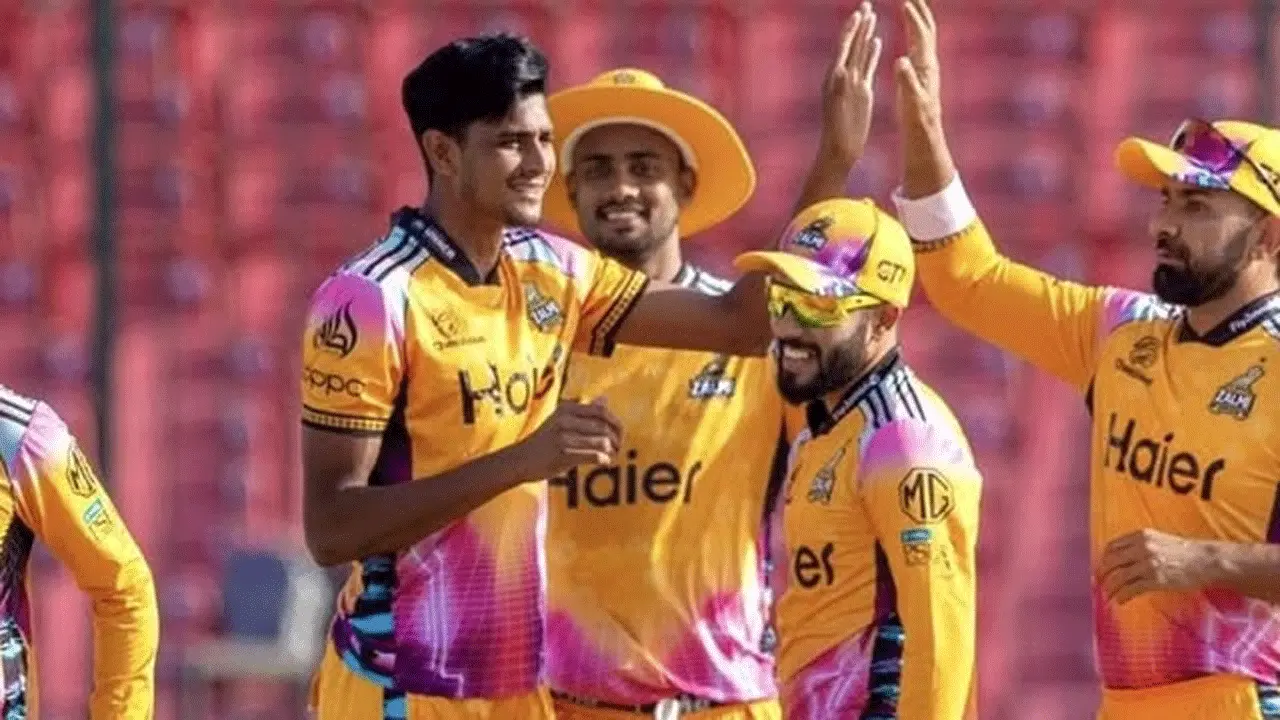 দলকে জিতিয়ে দেশে ফিরছেন নাহিদ ও শরিফুল
