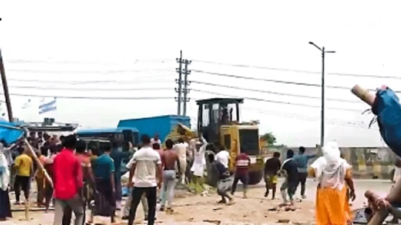 ধামরাইয়ে সওজের উচ্ছেদ অভিযানে হামলা, আহত ২