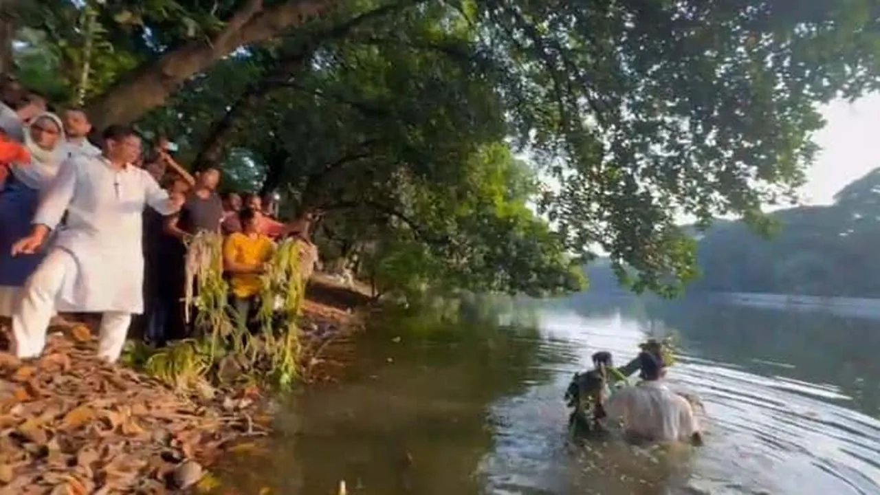 জিয়াউর রহমান ফাউন্ডেশনের প্রতিষ্ঠাবার্ষিকীতে ধানমন্ডি লেকে শোভাবর্ধন কর্মসূচি