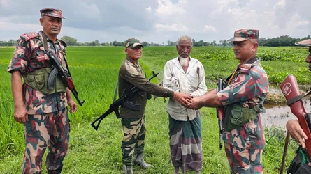বিএসএফের হাতে আটক বাংলাদেশীকে ফেরাল বিজিবি