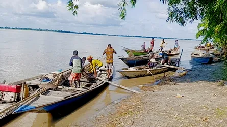অবাধে চলছে তিস্তার পাথর লুট : ১৭ সিন্ডিকেটের সক্রিয় ২০ টিম
