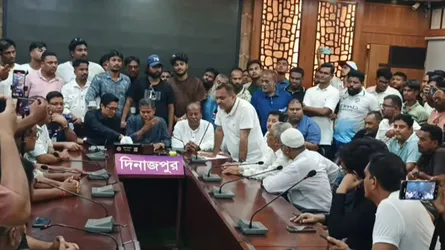 দিনাজপুরে পরিবহন শ্রমিকদের অনির্দিষ্টকালের সড়ক অবরোধ প্রত্যাহার
