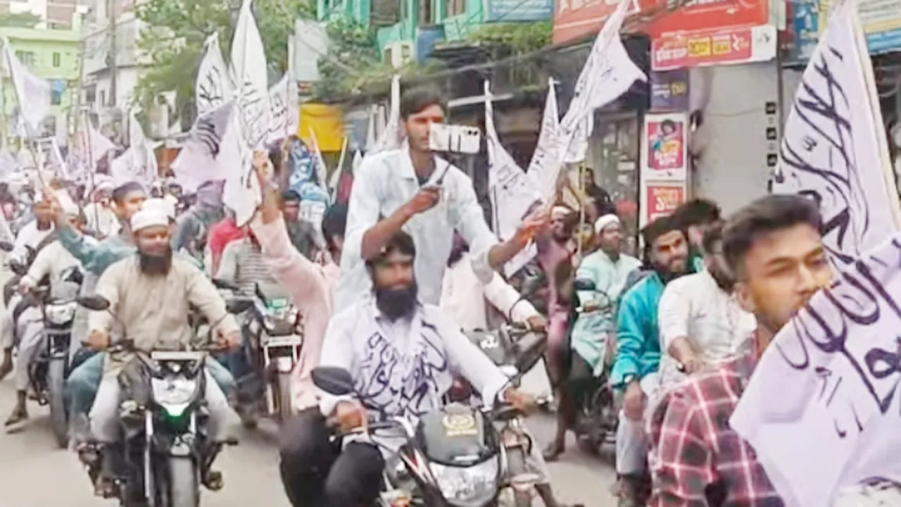 দিনাজপুরে কালেমার পতাকা নিয়ে বাইক র‍্যালি অনুষ্ঠিত