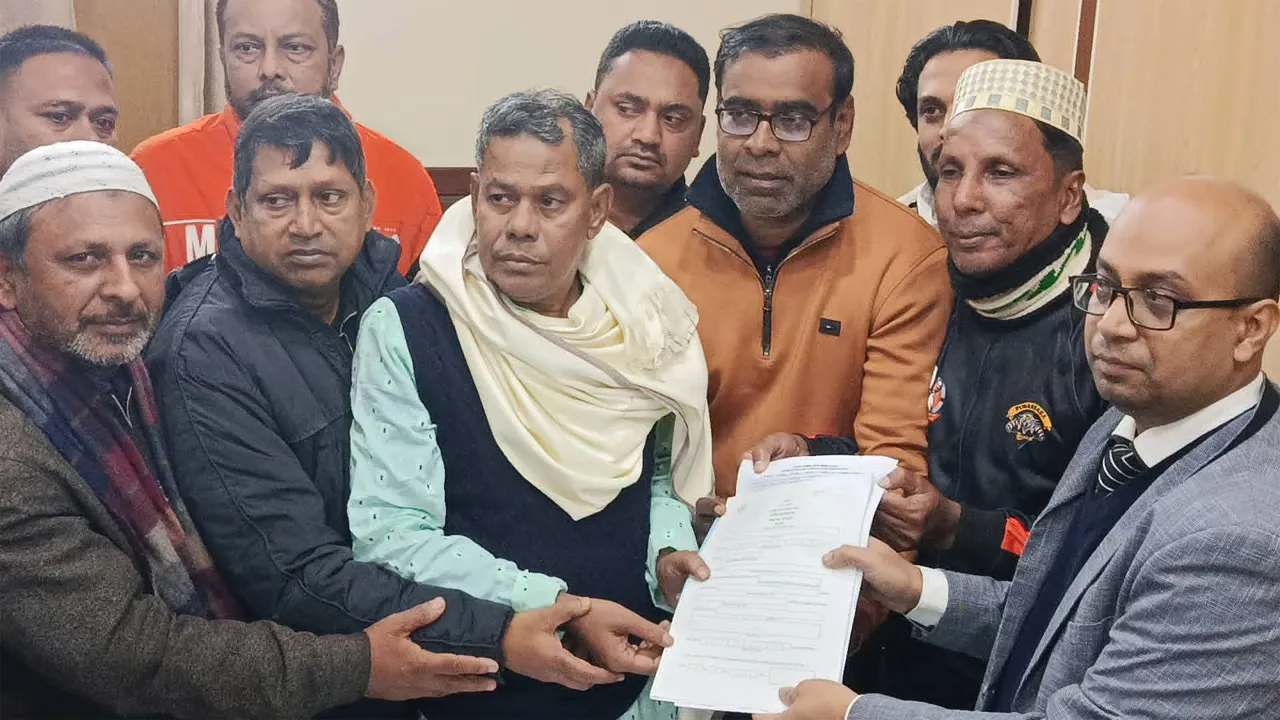 দিনাজপুরে খালেদা জিয়ার পক্ষে মনোনয়নপত্র জমা ও অপর প্রার্থীর উত্তোলন