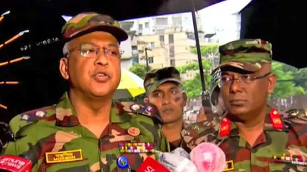 ১৬ কুইক রিঅ্যাকশন টিমে চট্টগ্রামে জলাবদ্ধতা নিরসনের উদ্যোগ