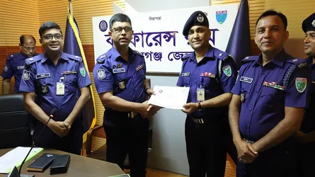 সুনামগঞ্জ জেলায় শ্রেষ্ঠ হলেন দোয়ারাবাজার থানার ওসি তরিকুল ইসলাম