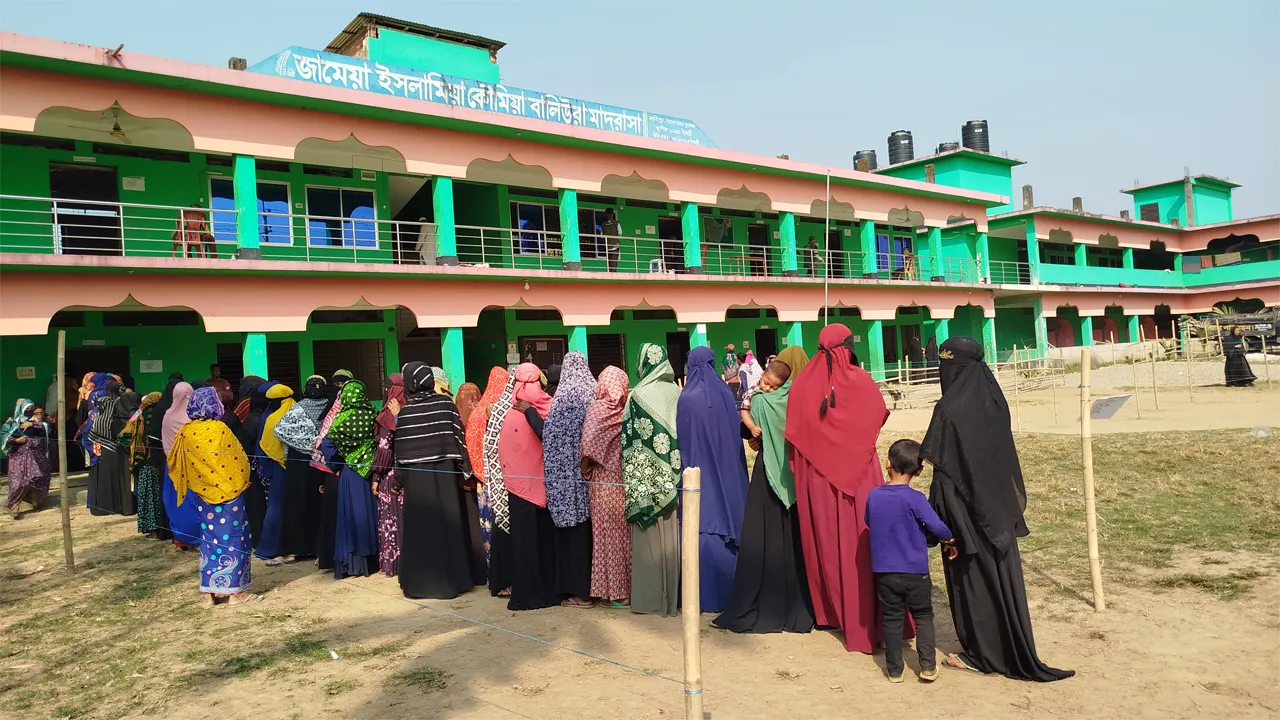 দোয়ারাবাজার উপজেলায় ৬ ঘণ্টায় ভোট পড়েছে ৪২.১২%