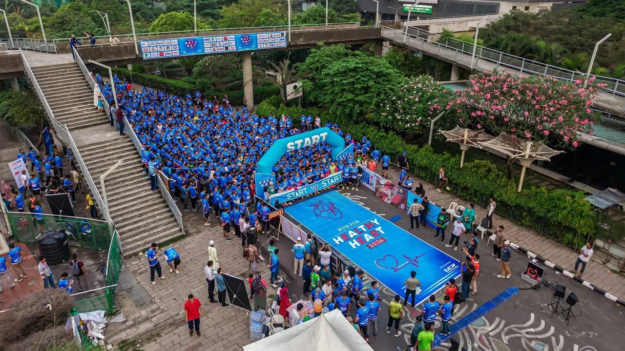 হৃদস্বাস্থ্য সচেতনতায় হাতিরঝিলে ‘ডক্টরস রান’ অনুষ্ঠিত