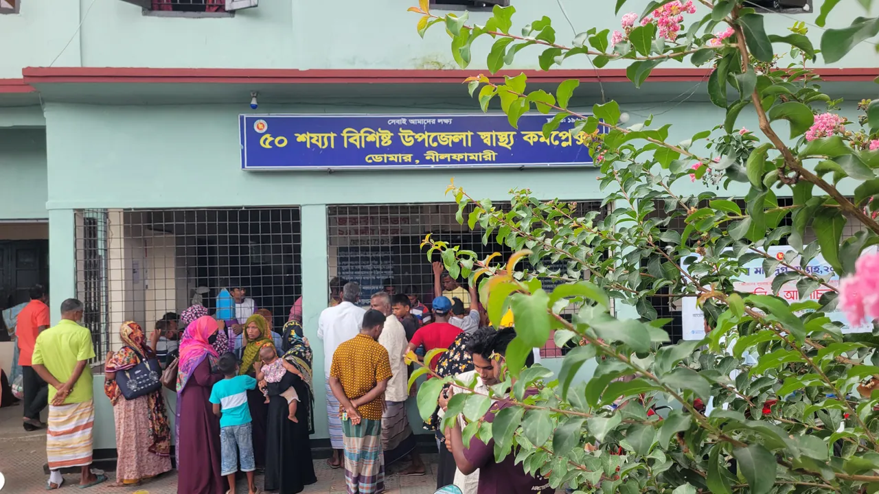 ডোমারে নসিমন-মোটরসাইকেলের সংঘর্ষে আরোহী নিহত