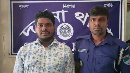 দর্শনায় সন্ত্রাসবিরোধী মামলায় আওয়ামীলীগ নেতা গ্রেফতার