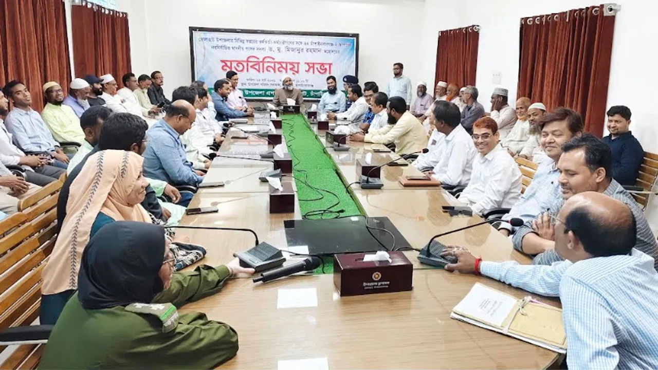 সেবাপ্রত্যাশী মানুষ কোনোভাবেই যেন ভোগান্তির শিকার না হন