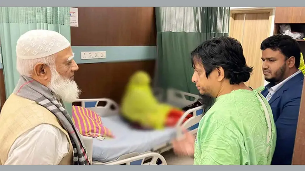 শহীদ ওসমান হাদির অসুস্থ মাকে দেখতে হাসপাতালে গেলেন জামায়াত আমির