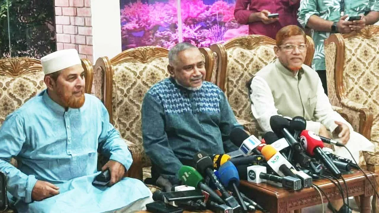 দলের প্রধান প্রধানমন্ত্রী হওয়ার পক্ষে নয় জামায়াত