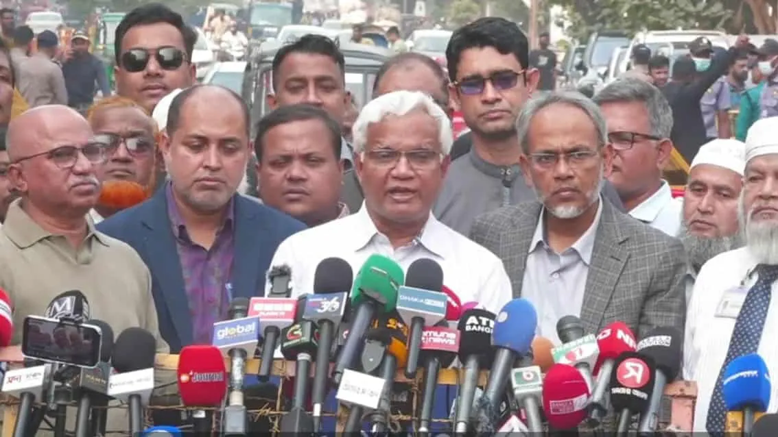 খালেদা জিয়াকে ভোররাতে বা সকালে লন্ডনে নেয়া হবে