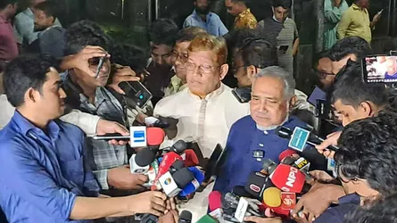 একদিনে গণভোট আর জাতীয় নির্বাচনের প্রস্তাব উদ্ভট আলোচনা