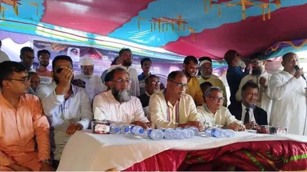 সংস্কারের নামে হাসিনার মতো উন্নয়নের সবক শোনাচ্ছে অন্তর্বর্তী সরকার