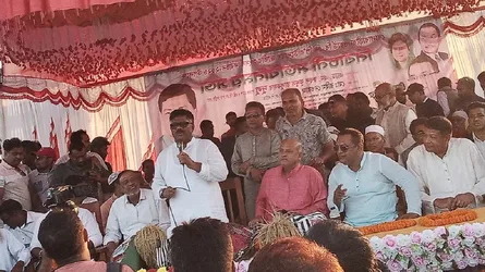 শেখ মুজিবের মৃত্যুর দিন মানুষ মিষ্টি বিতরণ করেছিলো