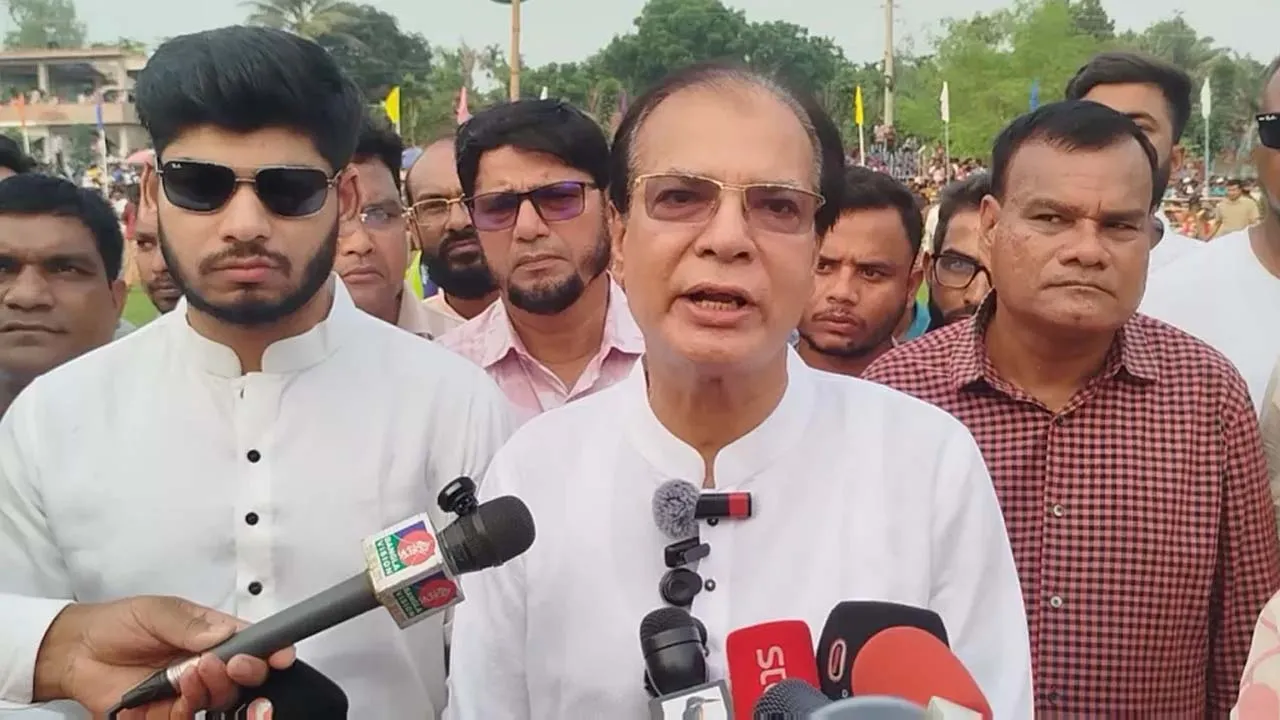 সংস্কৃতি ও খেলাধুলাকে সম্মানজনক পেশা হিসেবে প্রতিষ্ঠিত করা হবে : ত্রাণমন্ত্রী