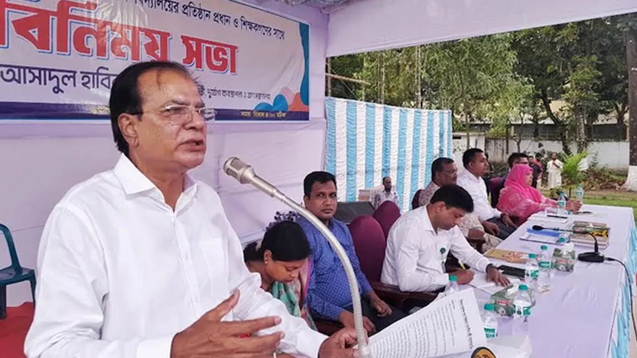 স্কুল চলাকালে কোচিং সেন্টার বন্ধে মোবাইল কোর্ট পরিচালনার নির্দেশ ত্রাণমন্ত্রীর