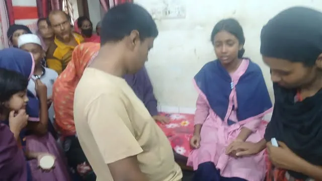 দুমকিতে ফের পাগলা কুকুরের কামড়ে শিশুসহ আহত ১০